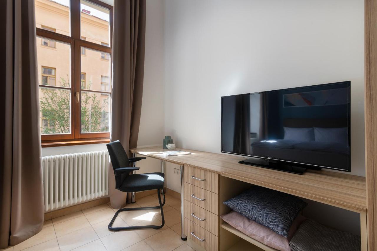 Bohemian Dreams Apartments And Suites By Dwellfort Prague Ngoại thất bức ảnh