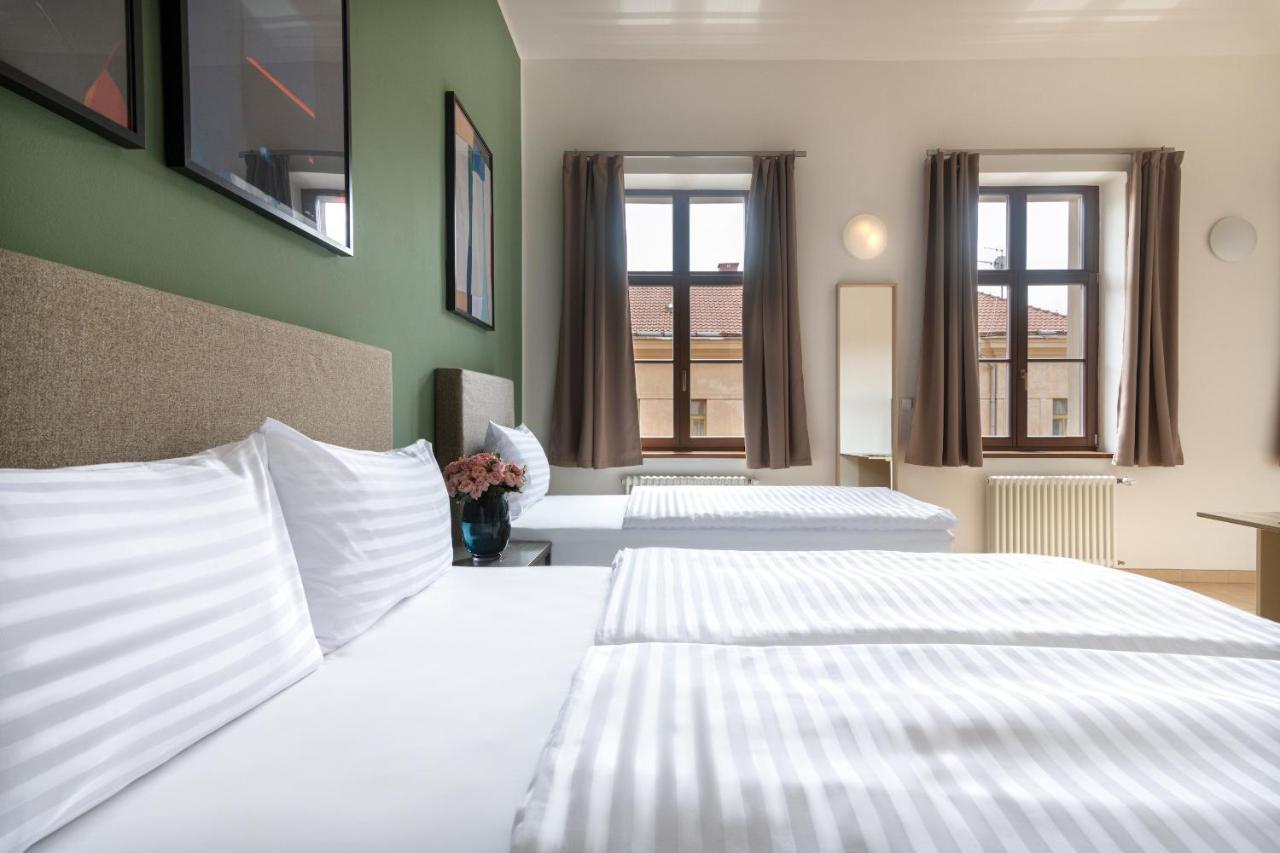 Bohemian Dreams Apartments And Suites By Dwellfort Prague Ngoại thất bức ảnh