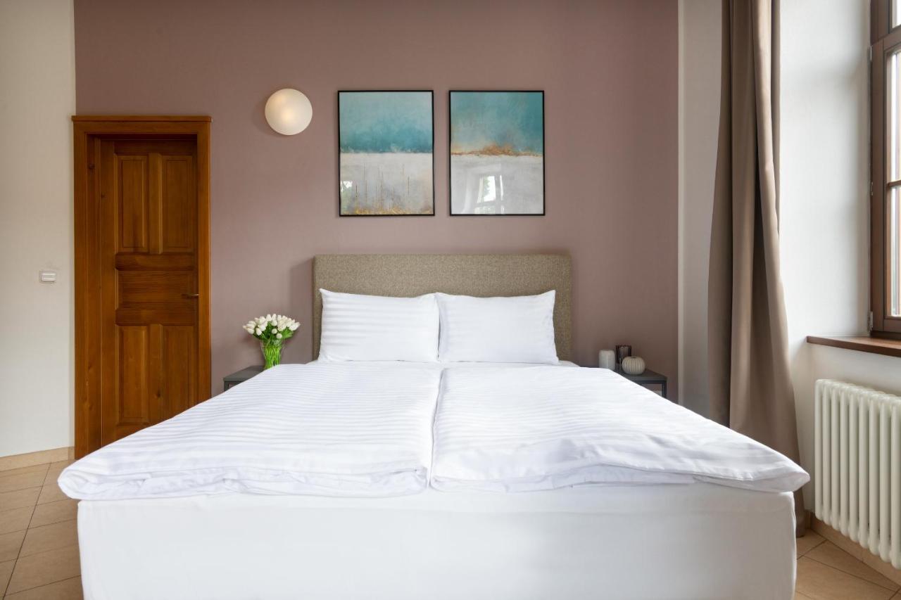 Bohemian Dreams Apartments And Suites By Dwellfort Prague Ngoại thất bức ảnh