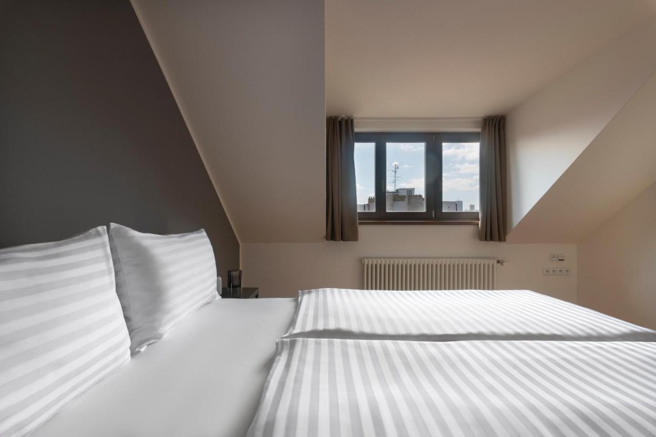 Bohemian Dreams Apartments And Suites By Dwellfort Prague Ngoại thất bức ảnh