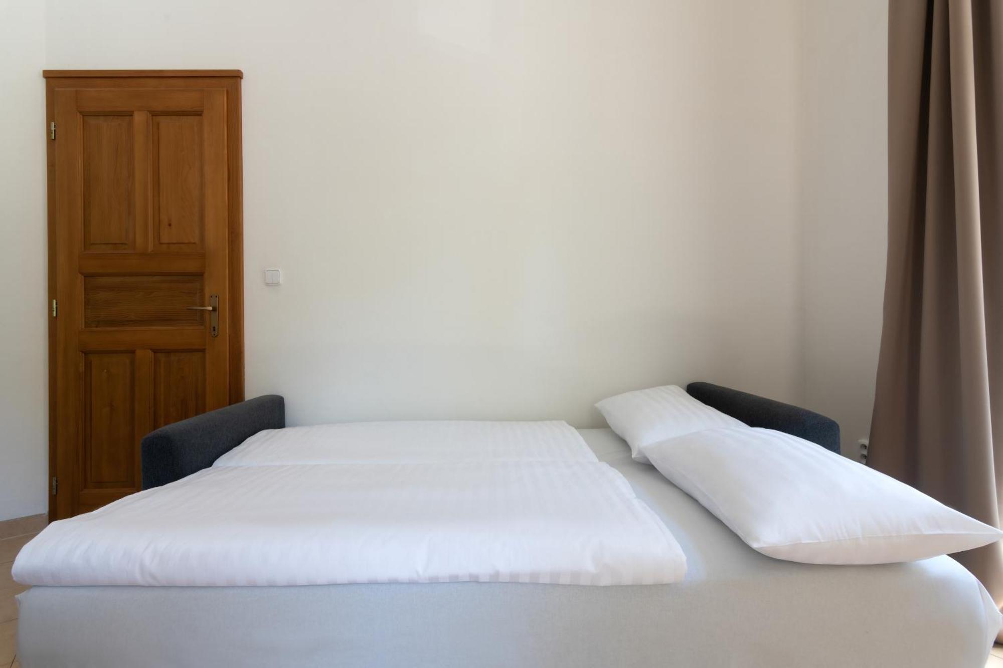 Bohemian Dreams Apartments And Suites By Dwellfort Prague Phòng bức ảnh