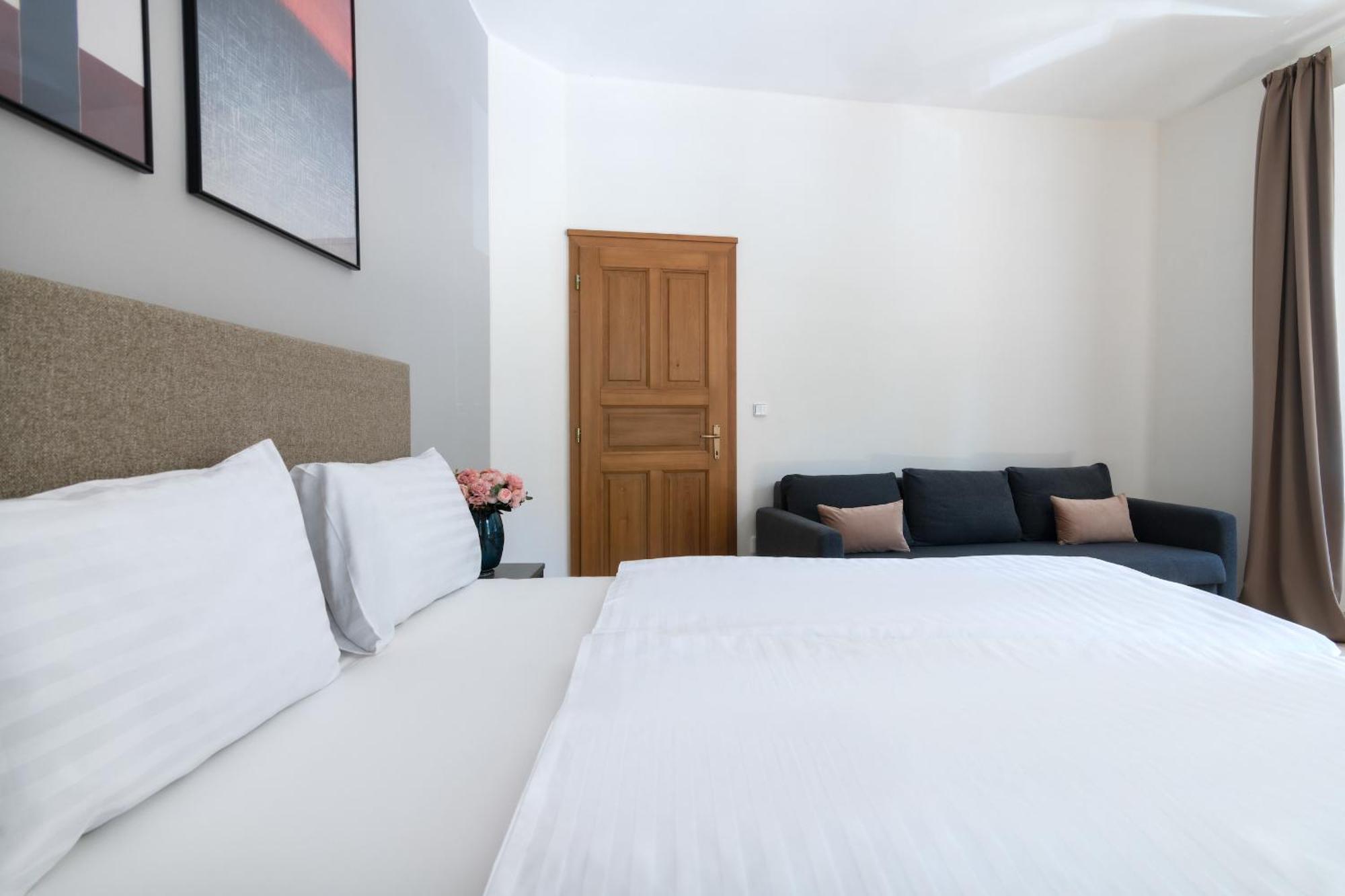 Bohemian Dreams Apartments And Suites By Dwellfort Prague Phòng bức ảnh