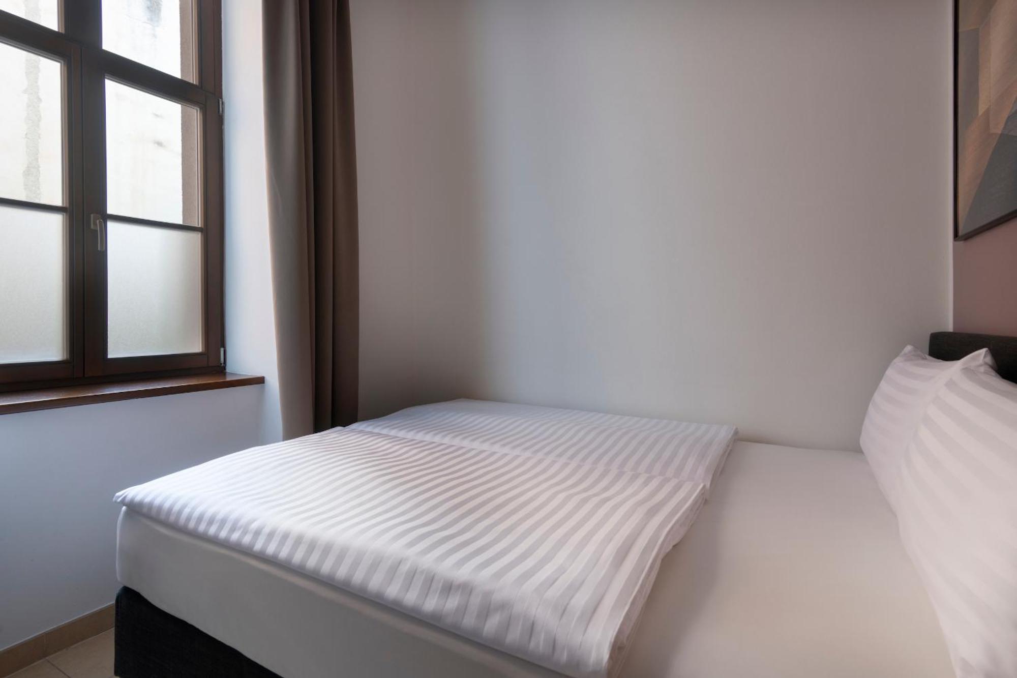 Bohemian Dreams Apartments And Suites By Dwellfort Prague Phòng bức ảnh