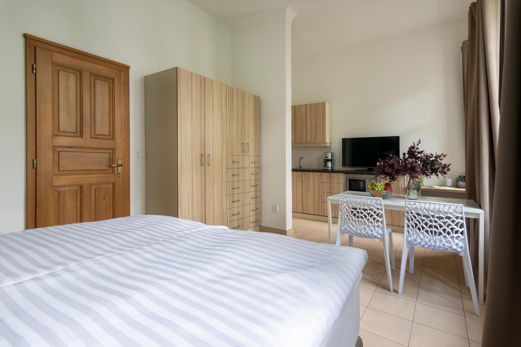 Bohemian Dreams Apartments And Suites By Dwellfort Prague Phòng bức ảnh